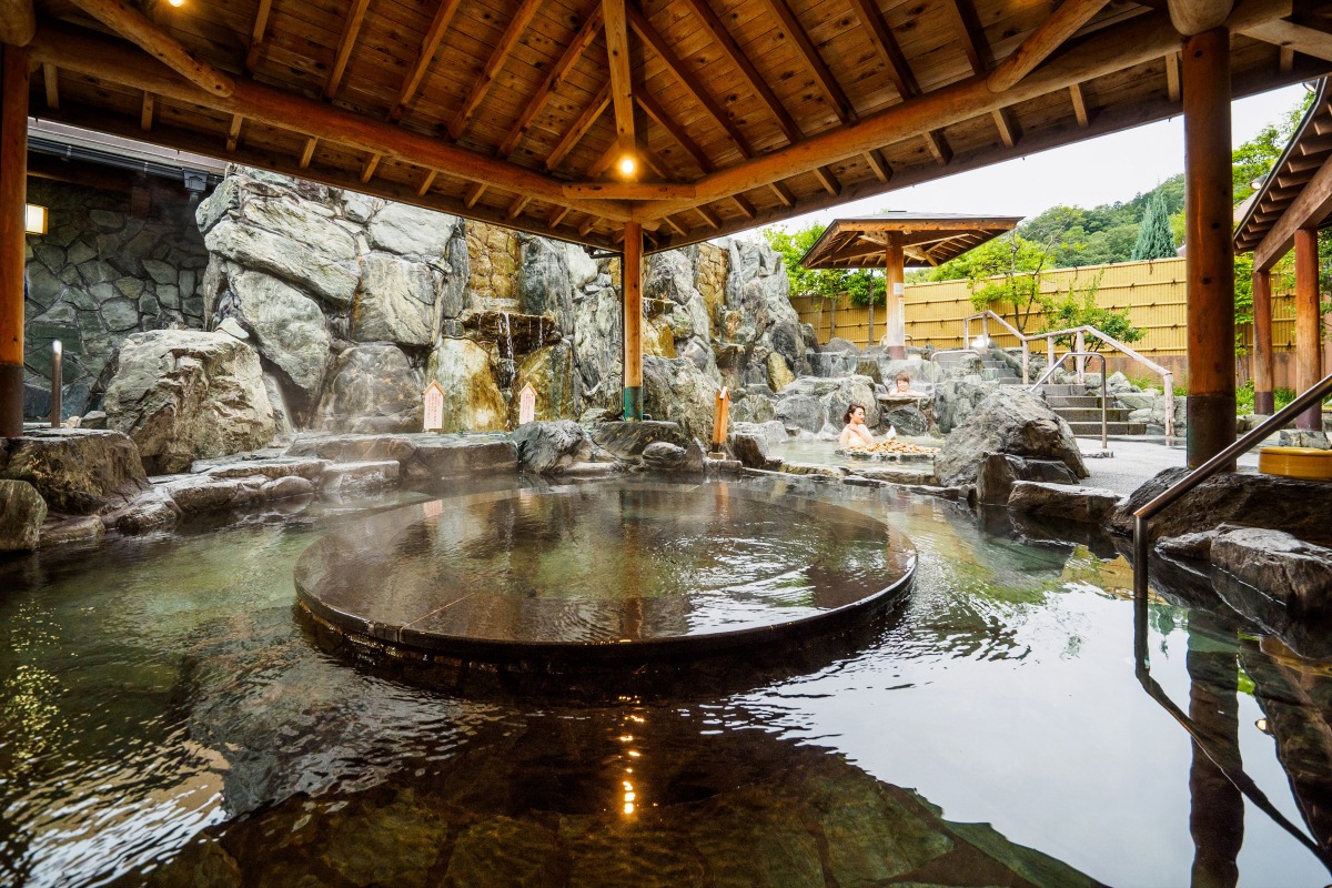 湯郷鷺温泉館 (元湯・日帰り温泉)